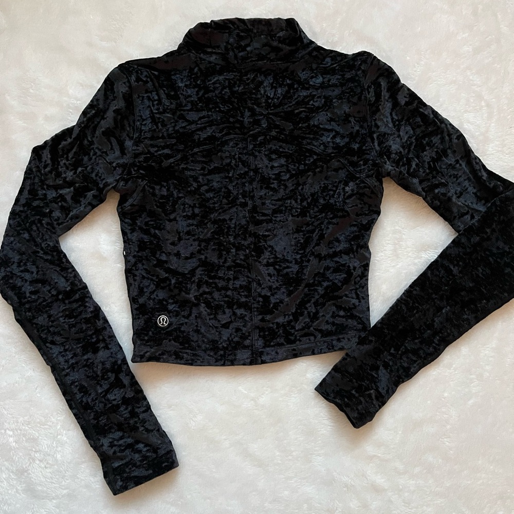 Lululemon top